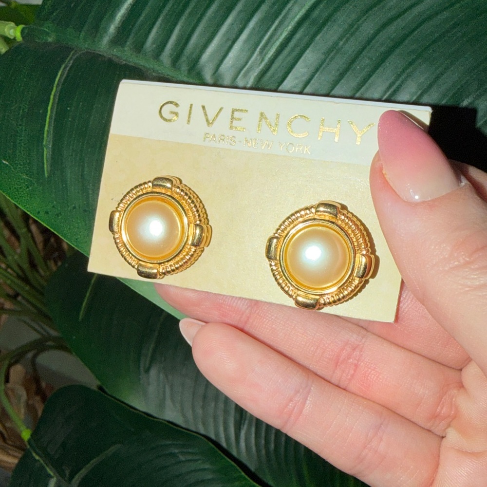 Vintage Givenchy Paris New York Gold Tone Faux Pearl Earrings Babydoll Authentic